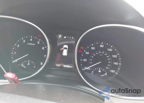 2017 Hyundai Santa Fe Sport 2.4L z USA, uszkodzony, nr VIN 5NMZUDLB1HH002299